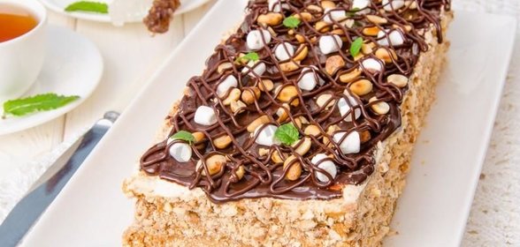 Торт Воздушный сникерс