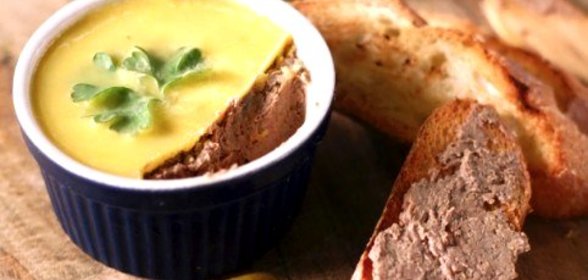 Запеченный паштет из куриной печени с бренди