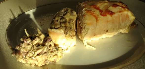 Куриные рулетики с сыром и грибами