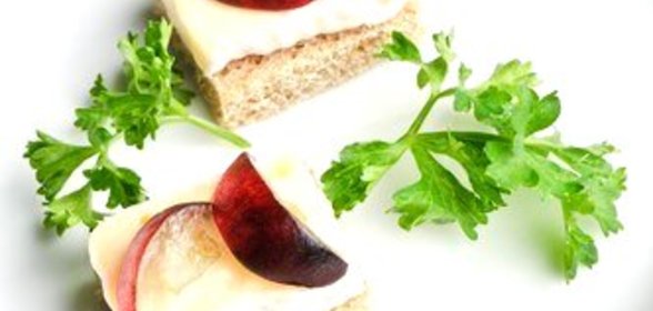 Овсяные бисквиты с маскарпоне и виноградом