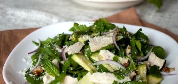 Салат с кабачками и курицей