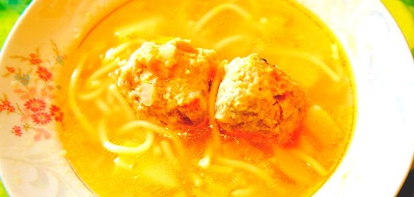 Суп с фрикадельками и макаронами