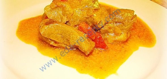 Гуляш из индейки с подливкой