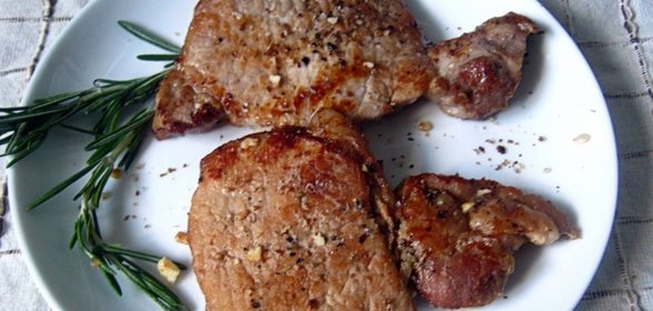 Сочный свиной эскалоп