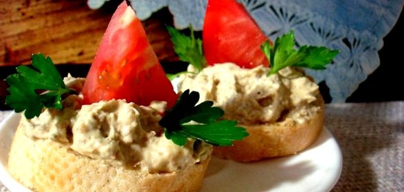 Паштет из бобов