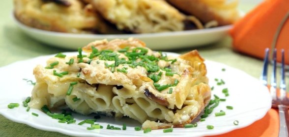 Запеканка из макарон с грибами
