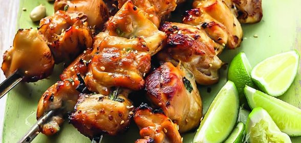 Шашлычки из курицы с рисовым салатом