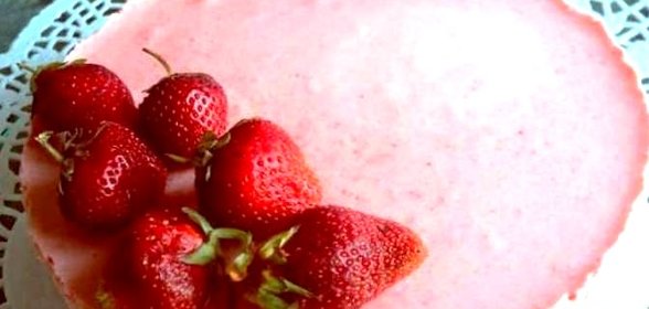 Клубничное суфле для торта