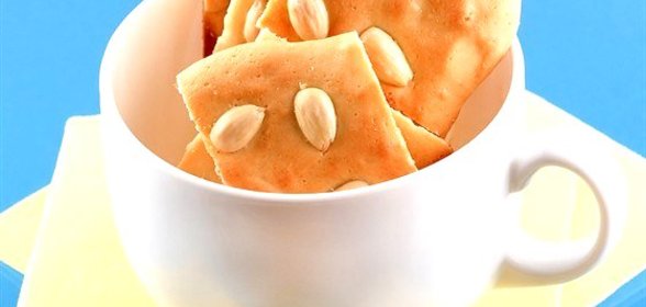 Миндальные бисквиты с анисом и кунжутом
