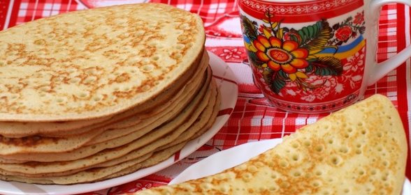 Дрожжевые блины с манкой