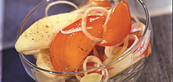 Салат с хурмой