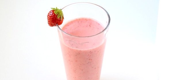 Клубничный смузи с овсянкой