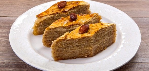 Пахлава из теста фило с миндалем