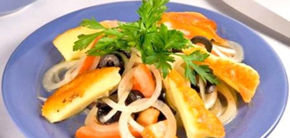 Грузинский салат с сулугуни