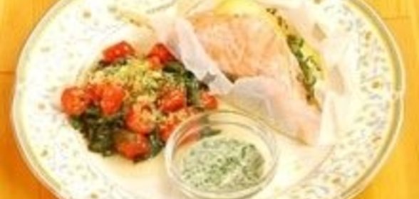Форель со шпинатом и соусом из шампанского