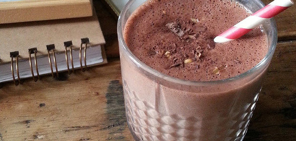 Миндальный молочный коктейль