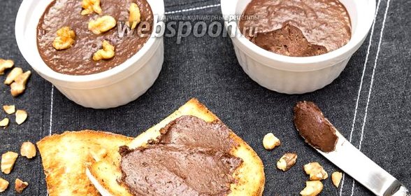Шоколадная паста с орехами