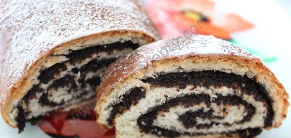 Постный рулет с маком