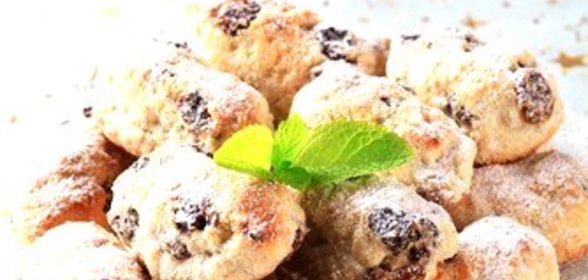 Новогоднее печенье с ананасами и вишней