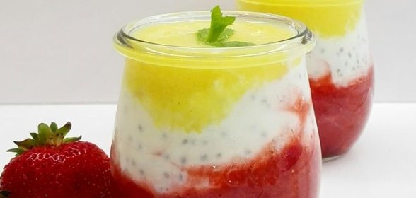 Летний чиа пудинг с ягодами