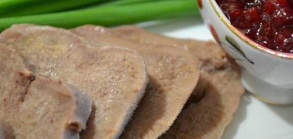 Язык в мультиварке отварной