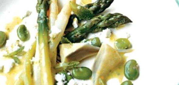 Салат из спаржи, артишоков и фасоли