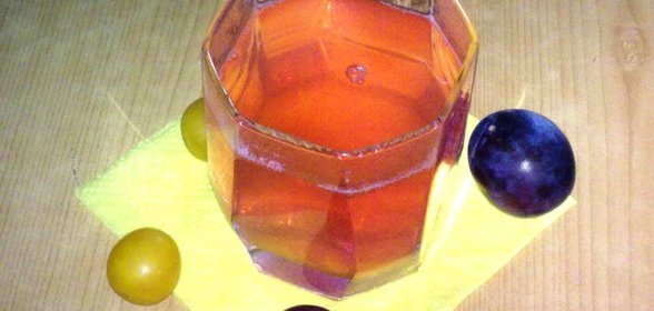 Компот яблочно-сливовый с алычой