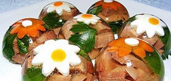 Заливное из свиного языка