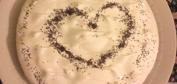 Кекс с белковым кремом