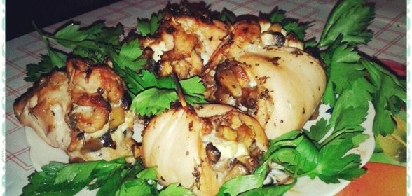 Рулетики из куриной грудки, грибов и адыгейского сыра
