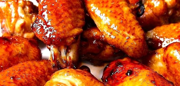 Глазированные куриные крылышки в воке