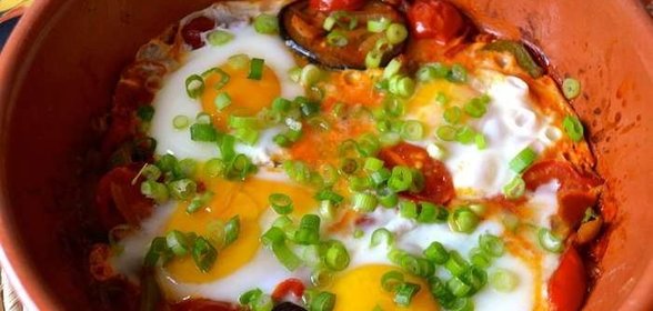 Яичница с баклажанами