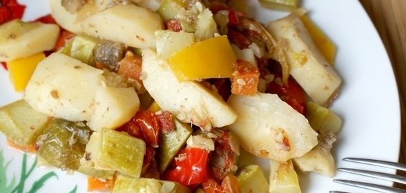 Овощное рагу в мультиварке