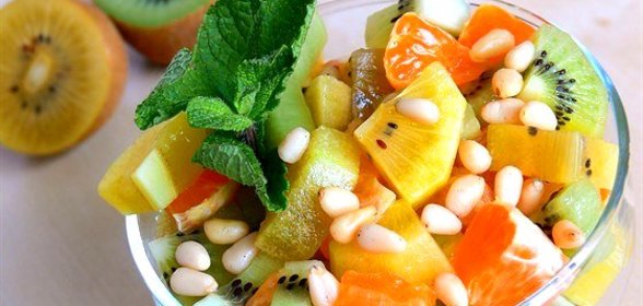 Фруктовый салат с золотым киви
