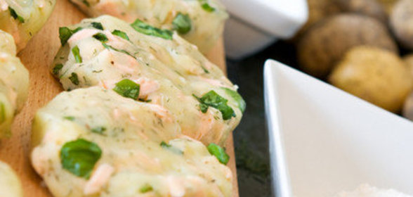 Картофельные оладьи с семгой