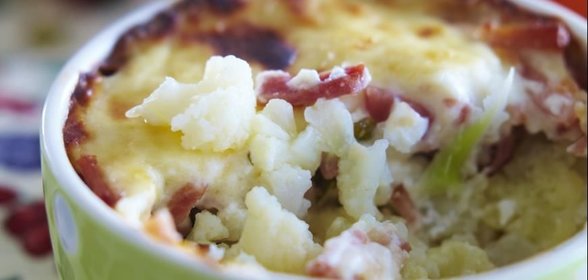 Запеканка из цветной капусты с сырным соусом