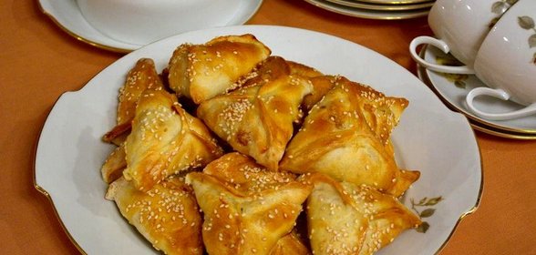 Самса крымская с курицей