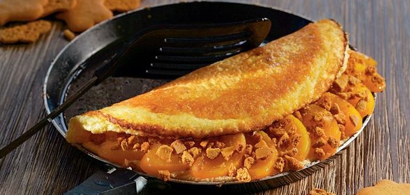 Воздушный омлет с персиками и имбирем