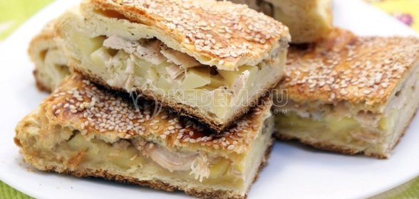 Пирог с курицей и картофелем