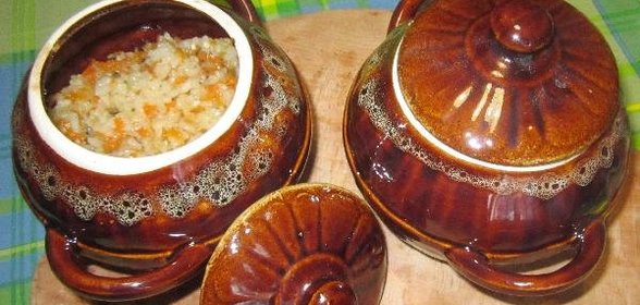 Рис с мясом в горшочках