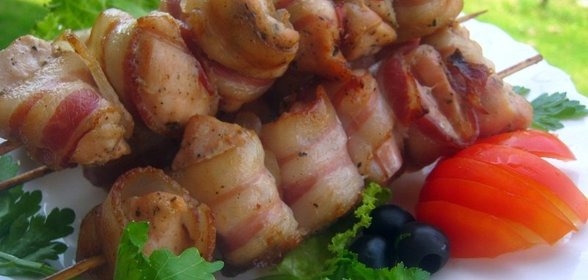 Сувлаки-шашлычки по-гречески