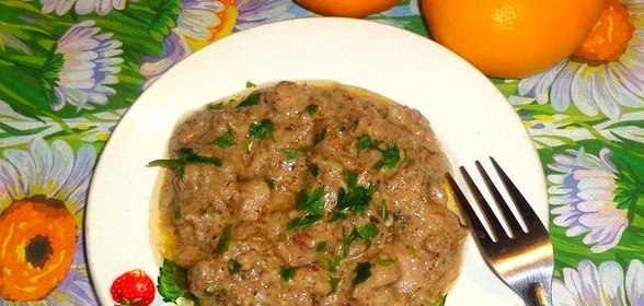 Мясо в ореховом соусе