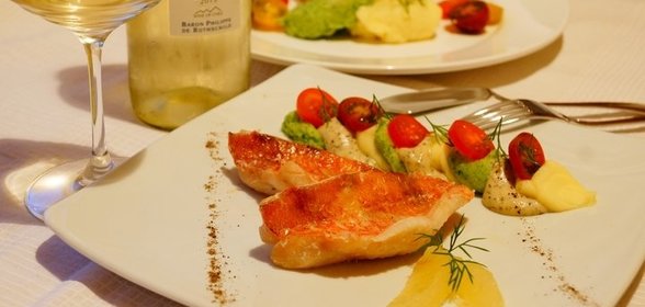 Морской окунь с картофельным стумпом