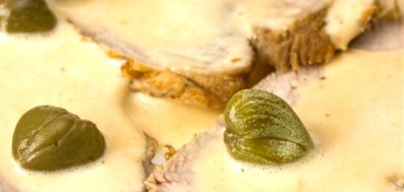 Телятина под кремом из тунца