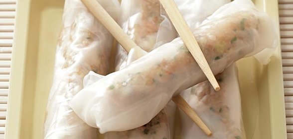 Роллы из рисовой бумаги с креветками