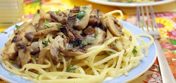 Тарталетки с яйцом и шпинатом