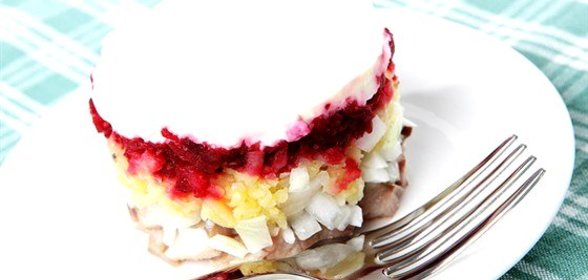Сельдь под шубой с яблоками