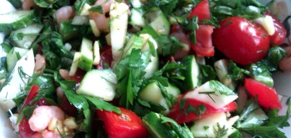 Свежий пряный салат