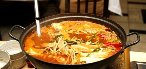 Куриная лапша по‑итальянски с томатами и шпинатом