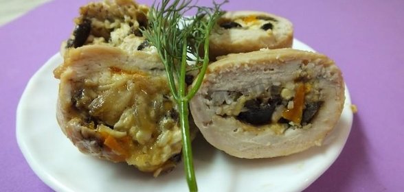Рулетики куриные с сыром и грибами